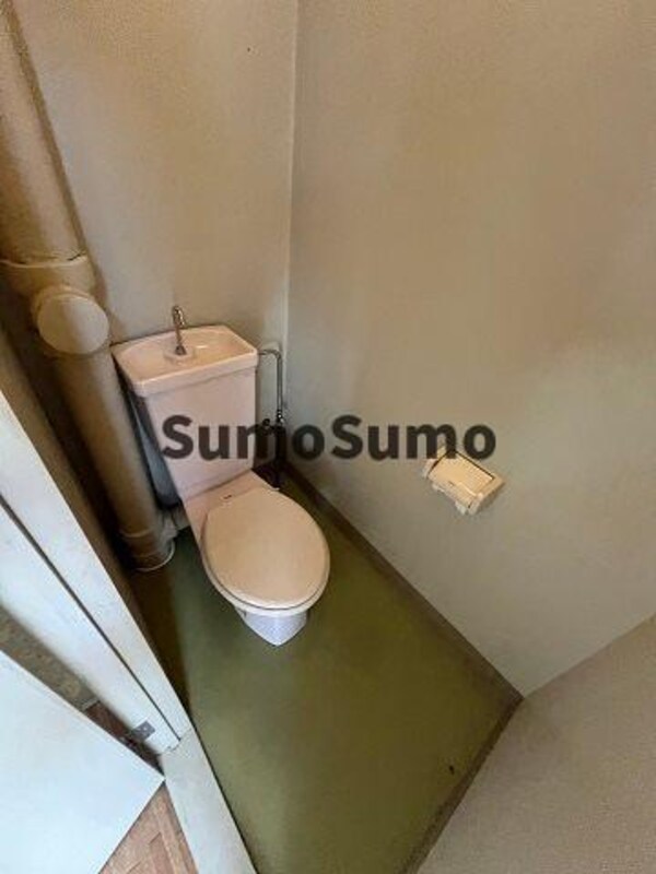 トイレ(コンパクトで使いやすいトイレです)
