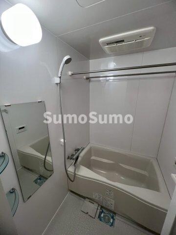 物件内観写真22　(日々の疲れを癒すお風呂付です)