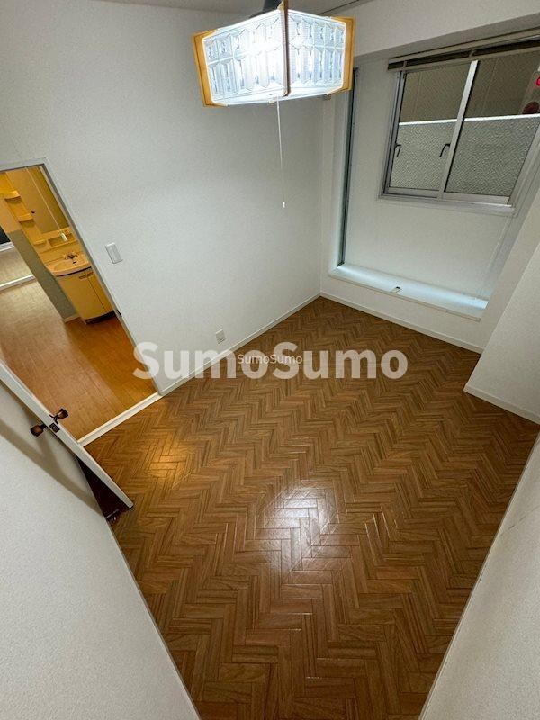 物件内観写真7　(落ち着いて過ごせるお部屋なので、寝室にいかがでしょうか)