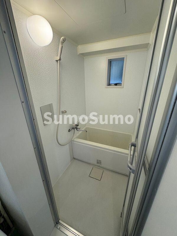 物件内観写真8　(日々の疲れを癒すお風呂付です)