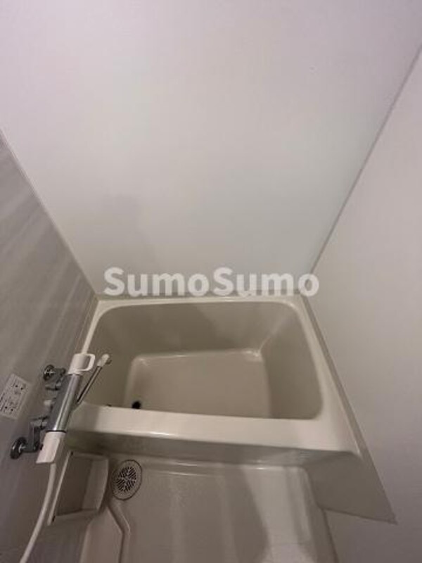 浴室(日々の疲れを癒すお風呂付です)