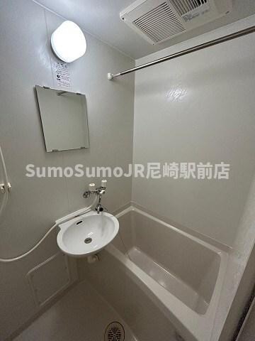 物件内観写真10　(お風呂で日々の疲れを落としましょう)