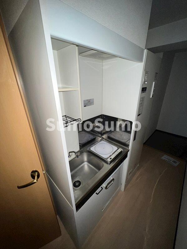 物件内観写真7　(コンパクトなキッチンで掃除もラクラク)