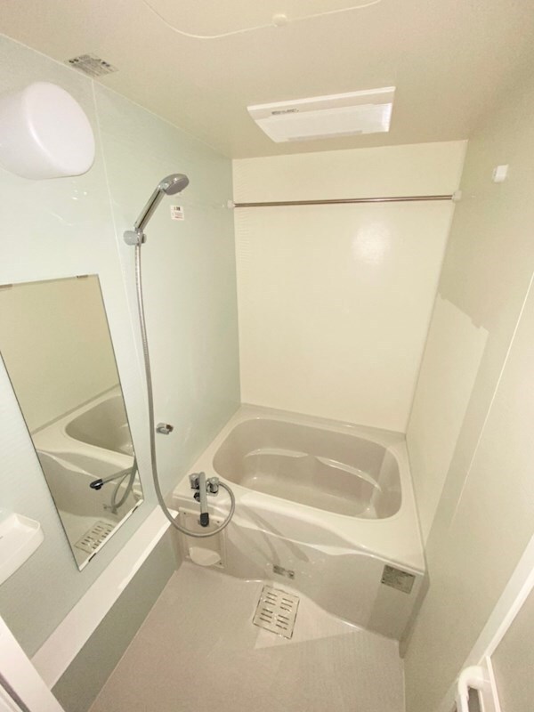 物件内観写真9　(ゆったり過ごせるお風呂です)