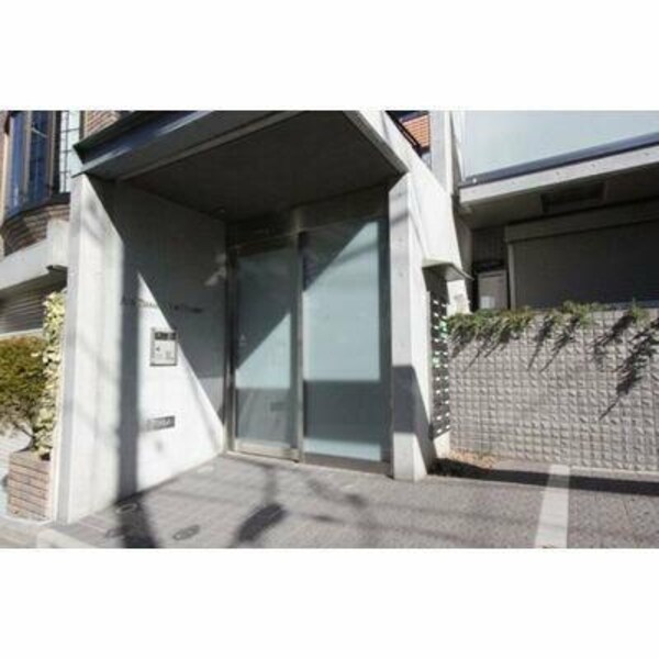 エントランス( )