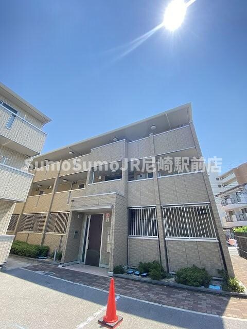 物件外観写真2　(外観です)