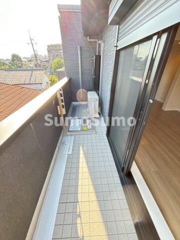 物件内観写真12　(落ち着いた時間を過ごせるバルコニーです)