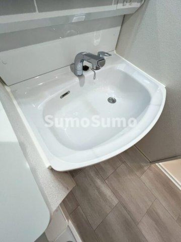 独立洗面台