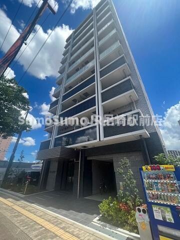 物件外観写真1　(落ち着いた雰囲気の外観です)