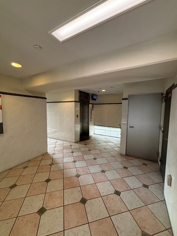 物件外観写真3　(建物の内部です)