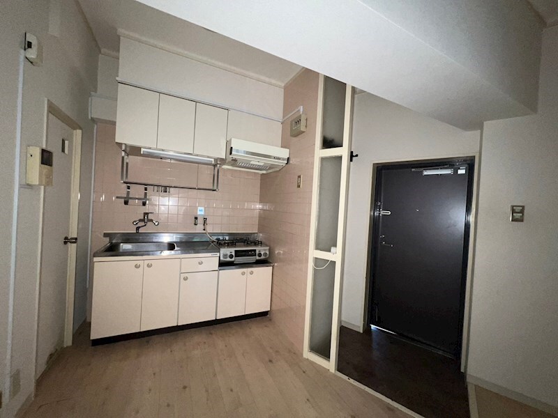 物件内観写真4　(きれいな玄関です)