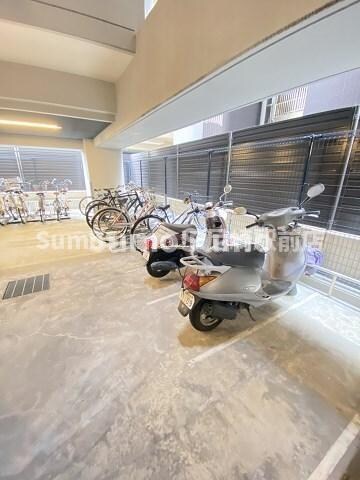 物件外観写真4　(駐車場です)