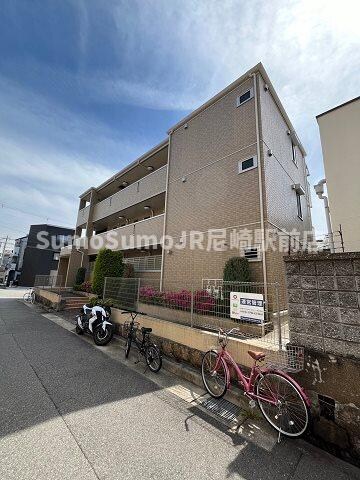 物件外観写真2　(物件の外観です)