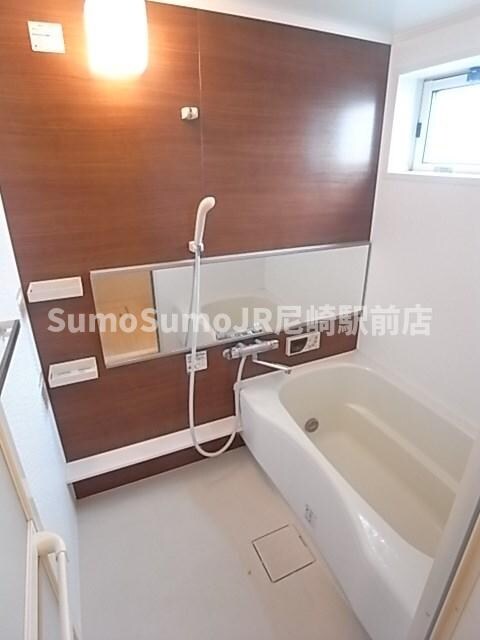 物件内観写真7　(落ち着いた空間のお風呂です)