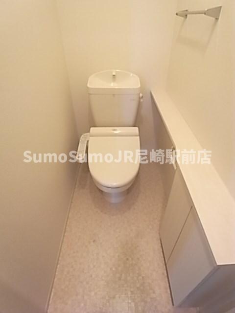 物件内観写真10　(コンパクトで使いやすいトイレです)