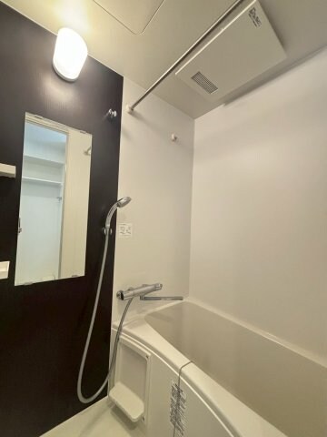 物件内観写真8　(きれいなお風呂です)