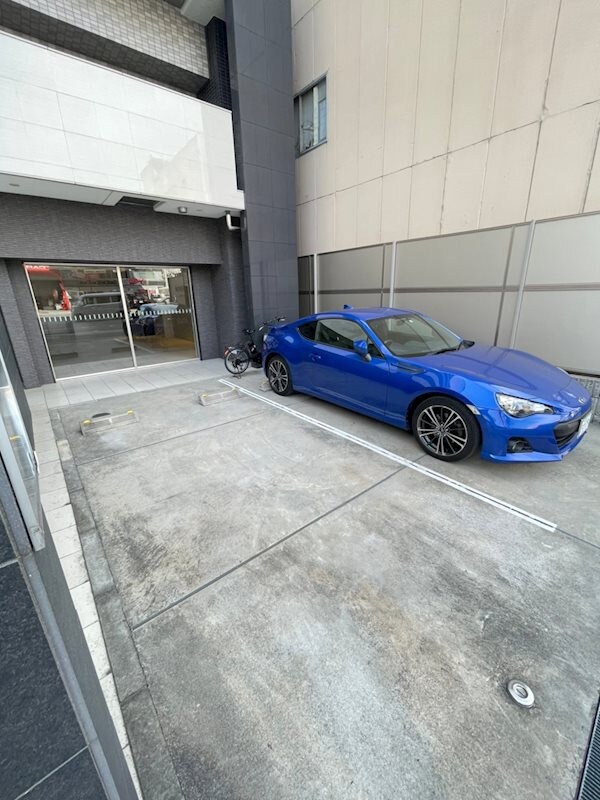 駐車場(駐車場があるので、車を買う予定の方も安心です)