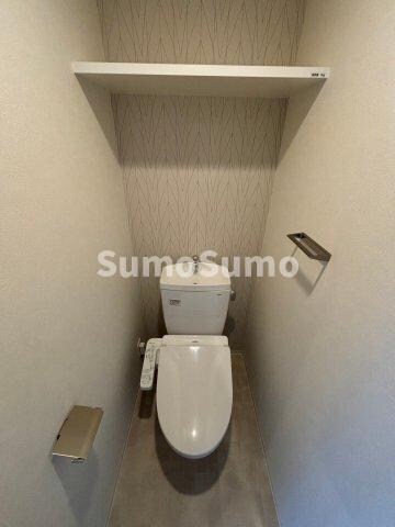 物件内観写真10　(ゆったりとした空間のトイレです)