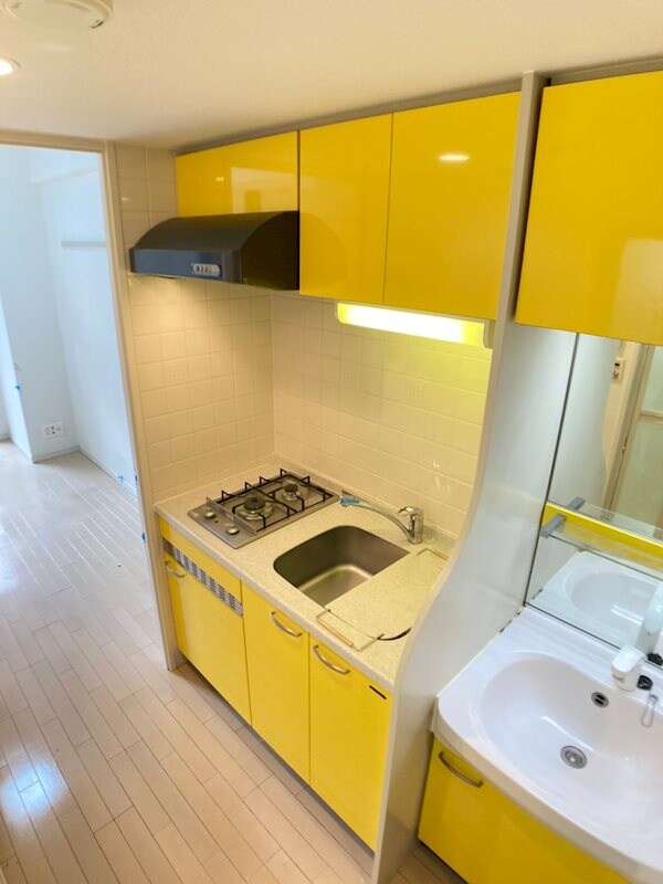 キッチン(コンパクトなキッチンで掃除もラクラク)