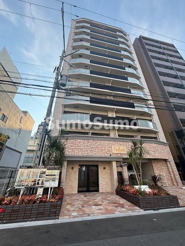 物件外観写真1　(落ち着いた雰囲気の外観です)