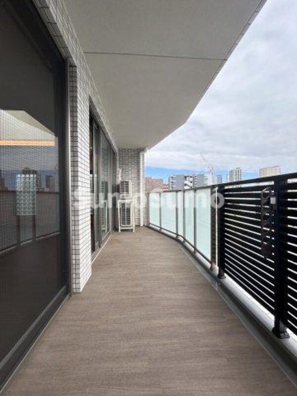 ロビー・ラウンジ(落ち着いたロビーです)