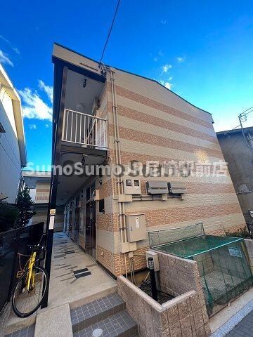 物件外観写真1　(外観もきれいです)