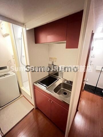 物件内観写真6　(コンパクトなキッチンで掃除もラクラク)