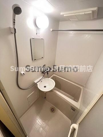 物件内観写真8　(日々の疲れを癒すお風呂付です)