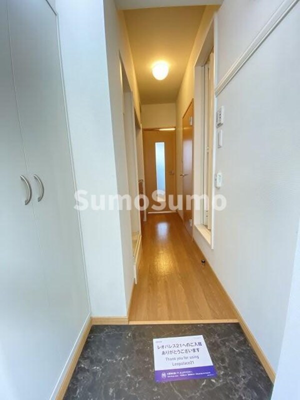 玄関(毎日通る玄関はこちらです)