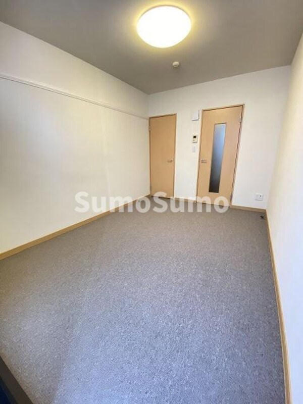 寝室(ゆとりの広さです)