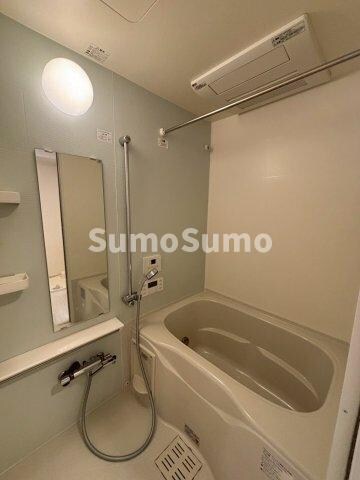 物件内観写真8　(きれいなお風呂です)