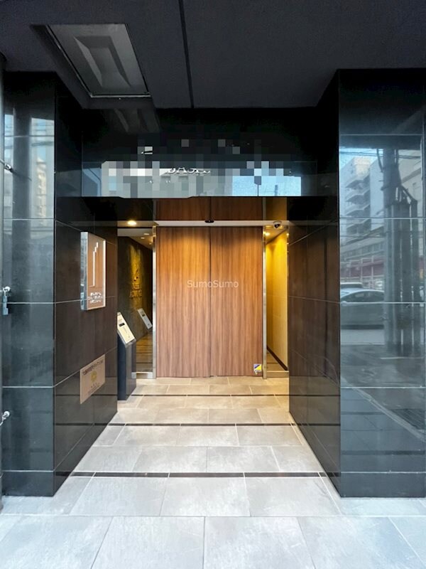 エントランス(ゆとりのあるエントランスです)