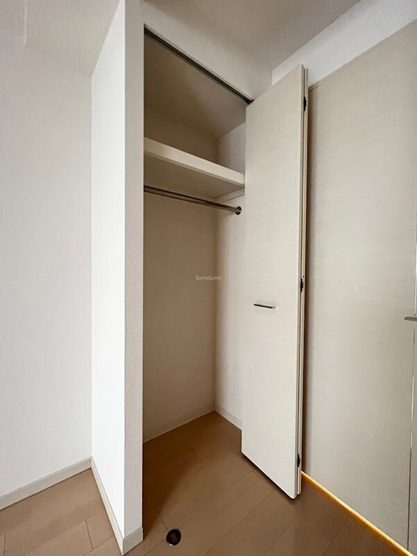 物件内観写真12　(収納があります)