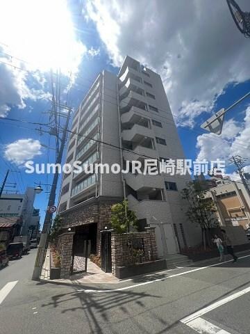 物件外観写真1　(きれいな外観です)