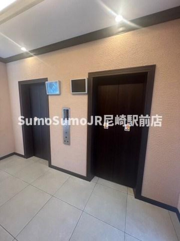 建物設備(忙しい朝に嬉しいエレベーター2基♪)