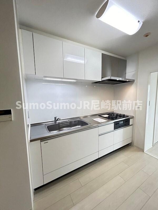 物件内観写真6　(キッチンでお料理をお楽しみください)