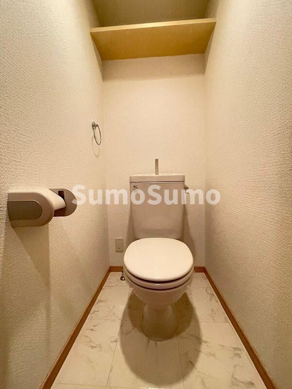トイレ(シンプルで使いやすいトイレです)