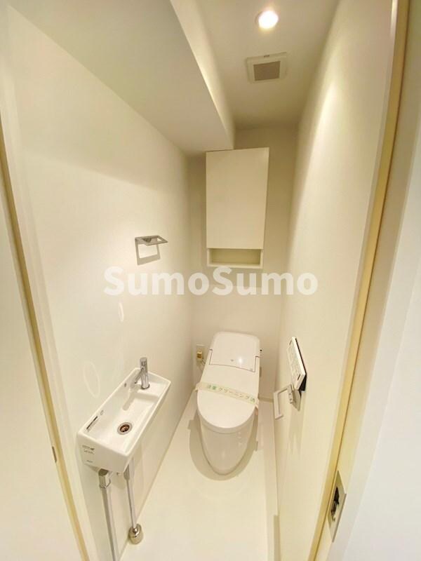 トイレ(コンパクトで使いやすいトイレです)