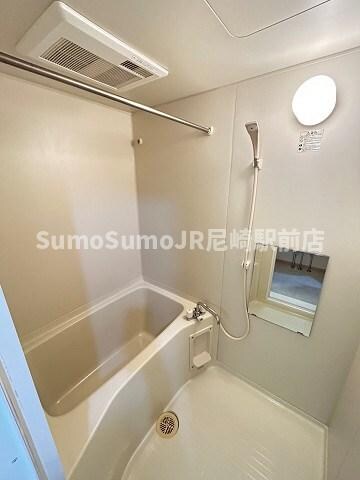 物件内観写真8　(きれいなお風呂です)