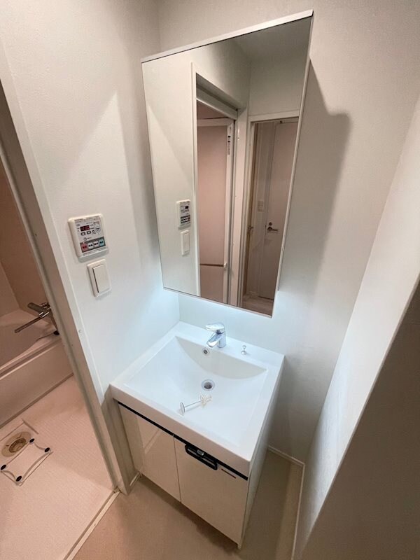 独立洗面台
