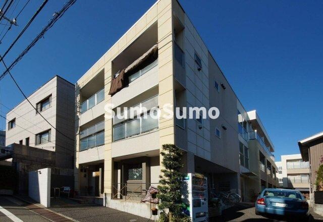 物件外観写真1　(建物外観を気になさる方へ、見た目の良い物件です)