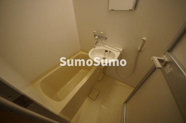 物件内観写真8　(お風呂で日々の疲れを落としましょう)