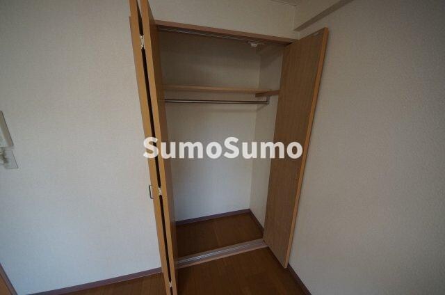 物件内観写真11　(小物を収納するのに便利です)