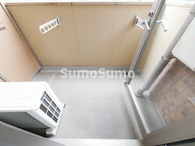 物件内観写真9　(バルコニーがあります)