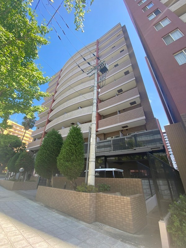 物件外観写真1　(外観もきれいです)