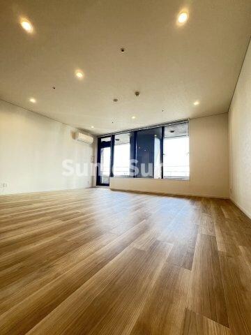 物件内観写真6　(居間です)