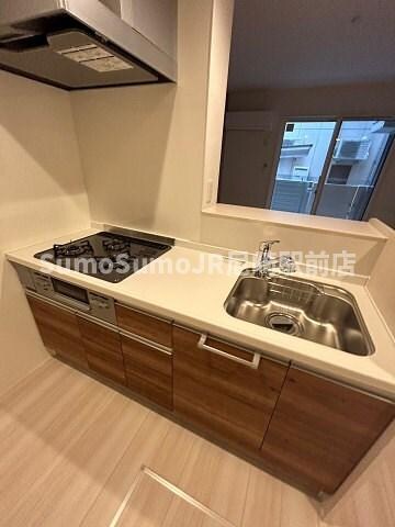 物件内観写真16　(コンパクトなキッチンで掃除もラクラク)