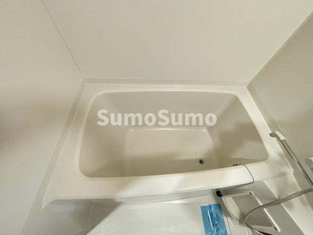 物件内観写真24　(コンパクトで使いやすいお風呂です)