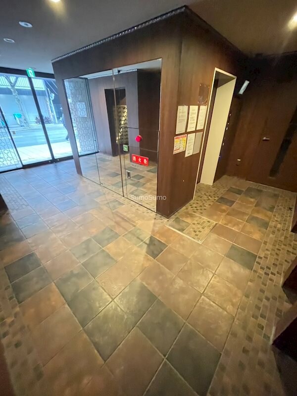 物件外観写真3　(毎日通るロビーはこのようになっています)