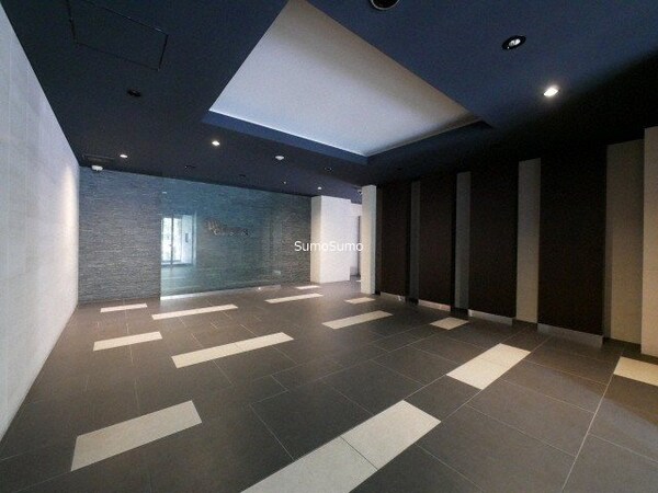 ロビー・ラウンジ(建物の内部です)